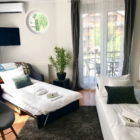 Lake Apartment Lägenhet