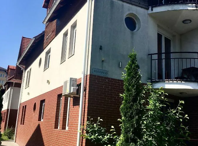 Lake Apartment Апартаменты *